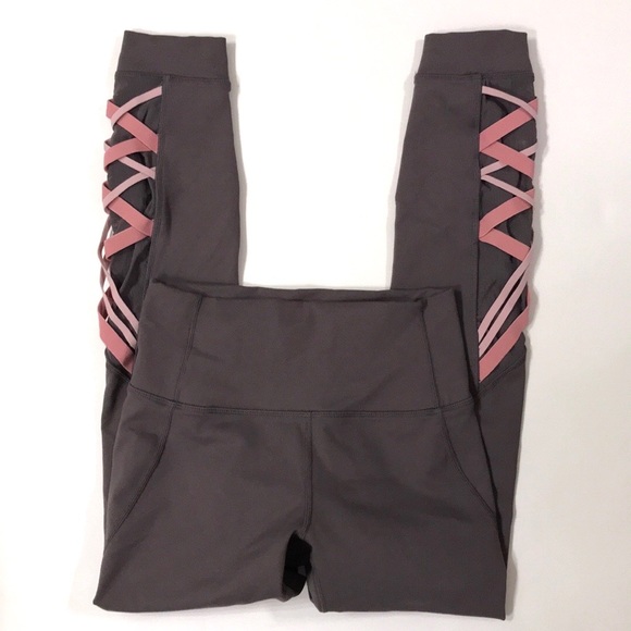 FABLETICS Dynamic High-Waisted Lattice 7/8 Legging - Picture 6 of 13